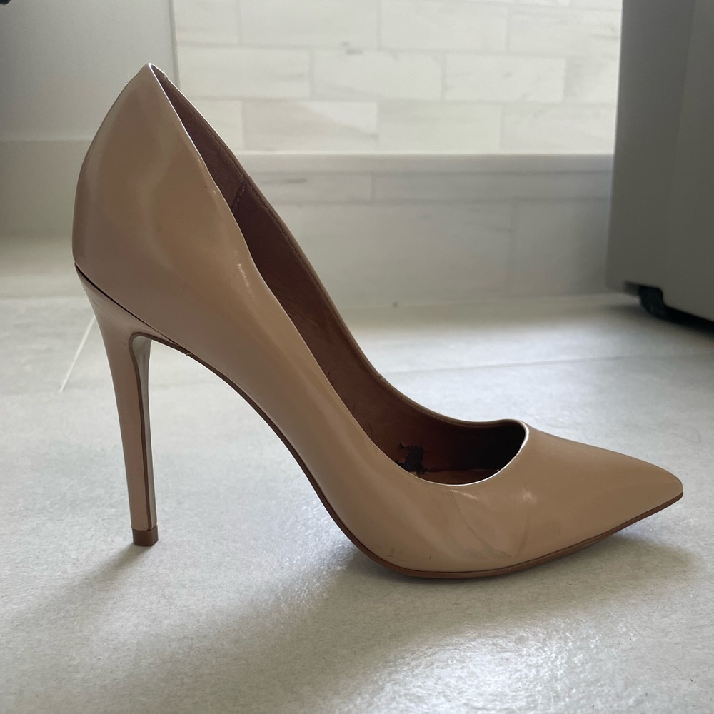 7 Steve Madden nude heels